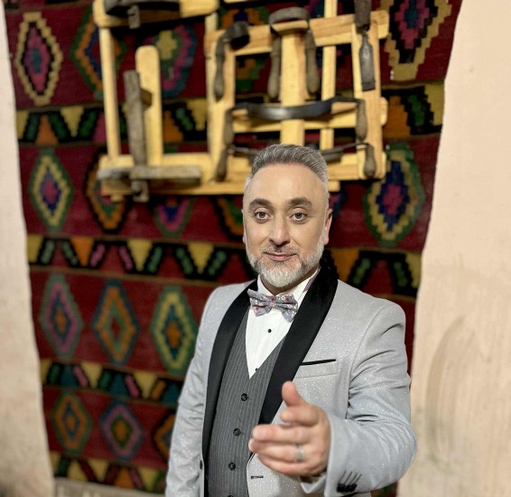 Շարունակենք հայ մնալ` երգով, հավատքով, բարությամբ. Ադամ Բարրո