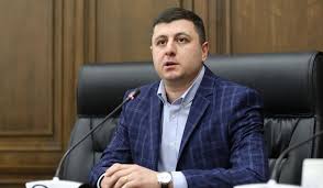 Սա բանակը քոռ դանակով մորթելու ծայրահեղ ճանապարհներից է. Աբրահամյան