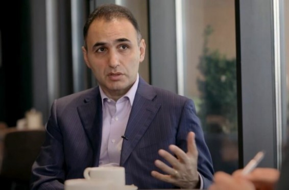 Որևէ կասկած չունեմ, որ այս սպանությունը կապված է Վալոդյայի հանրային գործունեության հետ. Չալաբյան