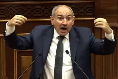 «Իրավունք». «Պատերով տալ, թող զգան մուրճի «հարվածները». Փաշինյանը նոր հանձնարարական է իջեցրել