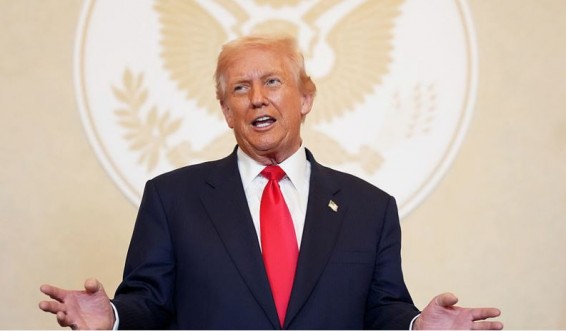 Сийярто назвал Трампа единственной надеждой на мир