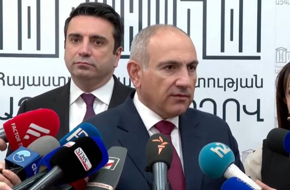 Հեղափոխության օրերին դեսպաններն ասել են՝ «կարող ենք օգնել, աջակցել», ես ասել եմ՝ ինձ համար անընդունելի է. Նիկոլ Փաշինյան