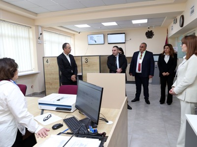 ԱՍՀ նախարարը Տավուշում այցելել է սոցիալական ծառայության կենտրոններ և ներկայացրել առաջնահերթությունները