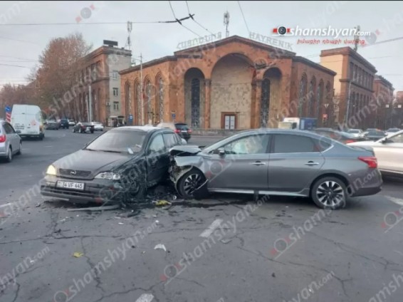 «Կինո Հայրենիք»-ի խաչմերուկում բախվել են «Nissan»-ն ու «Opel»-ը․ կան վիրավորներ
