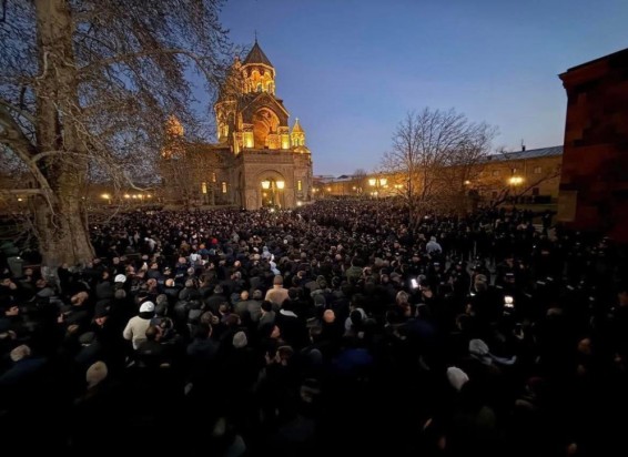 Դավադիրը հանգիստ չի նստի, երեկվա վերքերն է փորձելու լիզել, բուժել, որ նոր հարձակման անցնի. Գեղամ Մանուկյան