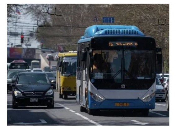 Мэр Еревана: для борьбы с пробками людей необходимо пересадить с автомобилей на общественный транспорт
