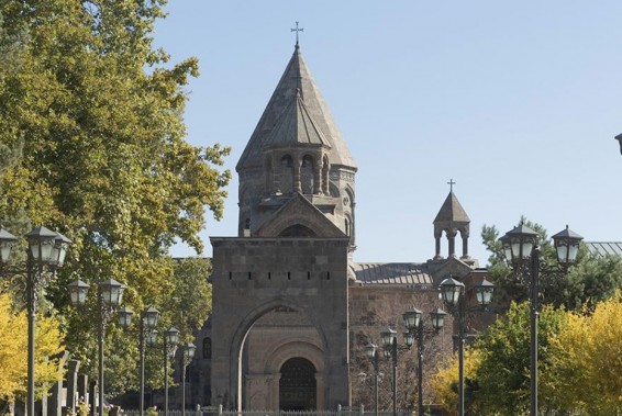 Եկեղեցու կանոնակարգային հարցերը և բարենորոգումը վերպահված չեն ինքնահռչակ խորհրդի, նման անխոհեմ քայլերը կարող են հանգեցնել հերձվածի՝ ցավալի հետևանքներով. Մայր Աթոռ