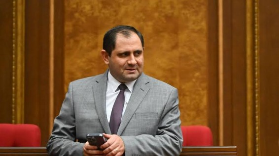 Сурен Папикян: на суверенной территории Армении азербайджанские позиции не строились