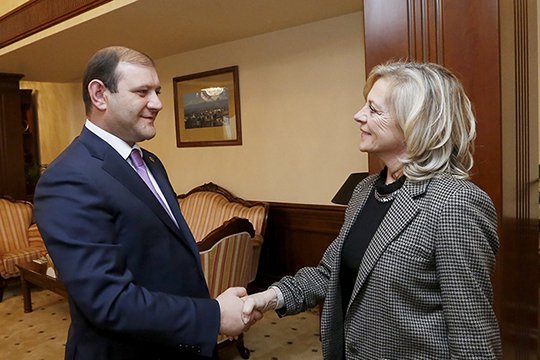 Տարոն Մարգարյանը հանդիպել է Նիսի քաղաքապետի տեղակալ Ագնես Ռամպալի հետ