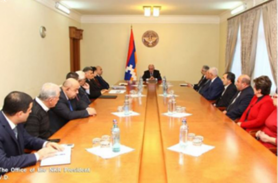 Բակո Սահակյանը հանդիպել է կրթության, գիտության եւ սպորտի ոլորտի ներկայացուցիչներին