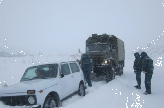 ՀՀ տարբեր ավտոճանապարհներին ավտոմեքենաներ են արգելափակվել