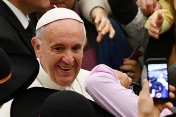 Հռոմի պապը դեմ է հանդես եկել մամուլում ապատեղեկատվության գերակայությանը