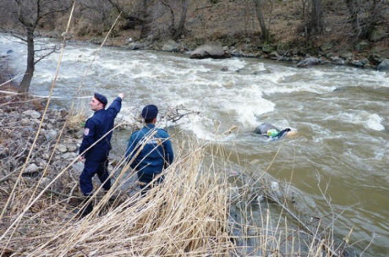 Ջերմուկի Կեչուտի ջրամբարից ոստիկանութան 29-ամյա աշխատակցի դի են դուրս բերել. մեկ այլ՝ 27-ամյա երիտասարդի տեղափոխել են հիվանդանոց