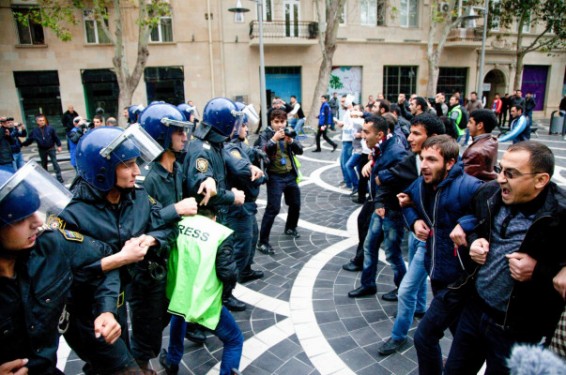 18 միջազգային կազմակերպություններ կոչ են արել Ադրբեջանին վերջ դնել խոսքի ազատության խախտումներին և լրագրողների խոշտանգումներին