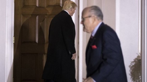 Экс-мэр Нью-Йорка выбыл из борьбы за пост госсекретаря США