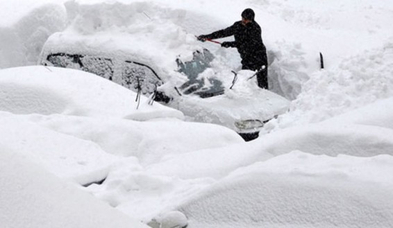 Թուրքիայի 28 նահանգում «կյանքը կանգ է առել» առատ ձյան և սաստիկ բքի պատճառով