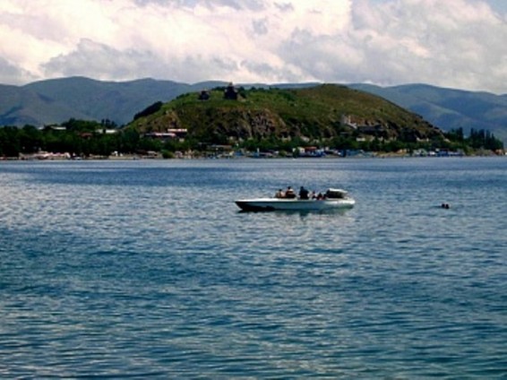 Սևանա լճի հարակից համայնքների բնակիչներն արձագանքել են ապօրինի ձկնորսություն չիրականացնելու հորդորներին