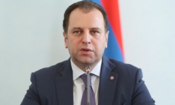 ՀՀ պաշտպանության նախարար Վիգեն Սարգսյանը հարցազրույց է տվել «Զինուժ» հեռուստածրագրին՝ ամփոփելով 2016 թվականը