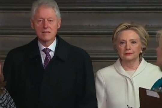 Եկել եմ երդմնակալության՝ հարգելու ամերիկյան ժողովրդավարությունը. Քլինթոն