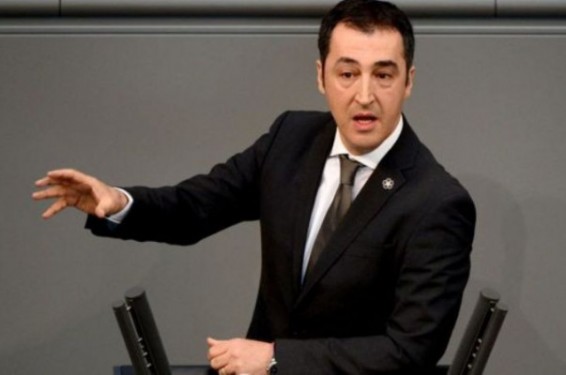 Բունդեսթագին Հայոց ցեղասպանության ճանաչման նախագիծը ներկայացրած թուրք պատգամավոր  հանդիպել է Կանադայի հայ համայնքի հետ