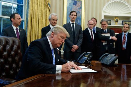 Թրամփն ինքնակամ հեռացել է 400 ընկերություններում զբաղեցրած պաշտոններից․ CNN