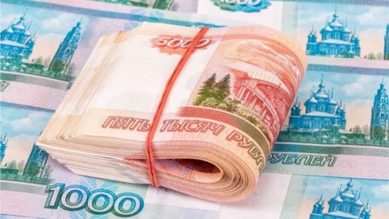 Блумберг: перспектива отмены санкций пугает Москву ростом рубля