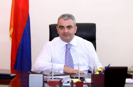 Ովքե՞ր պետք է զբաղվեն իմ քարոզչությամբ, եթե ոչ իմ կինը կամ ազգականները. Արման Սահակյան