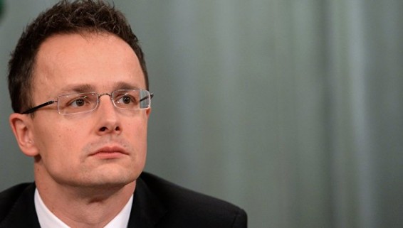Венгрия заявила, что не намерена соблюдать квоты ЕС по беженцам