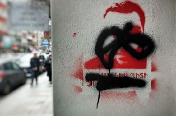 Թուրք ազգայնականները պղծել են 2011թ.-ի ապրիլի 24-ին սպանված Սևակ Բալըքչըի պատկերով գրաֆիտին