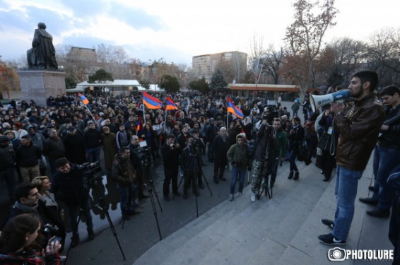 «Ազատության» հրապարակում մեկնարկել է հավաք՝ ի հիշատակ «Հաց բերողի»