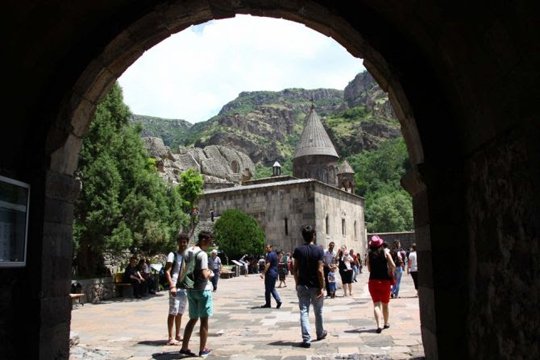 ՌԴ-ում ՀՀ դեսպանը Ռուսաստանից Հայաստան զբոսաշրջիկների մեծ հոսք է ակնկալում