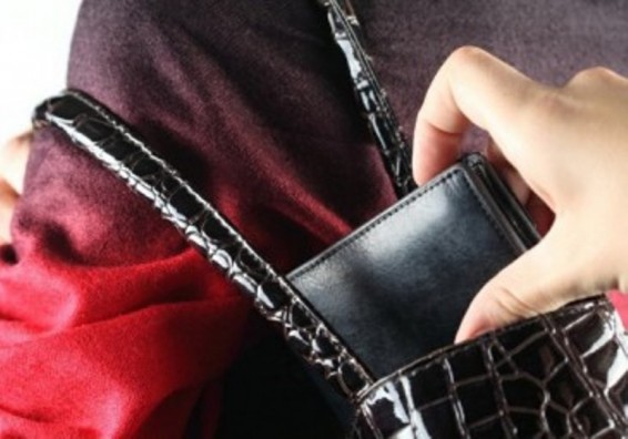 Մեկ օրում բացահայտվել է գողության 9, խարդախության 17 եւ դրամանենգության 1 դեպք