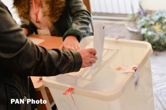 Գյումրու 32/34 ընտրատեղամասում հայհոյանք, դանակով սպառնալիք չի եղել. հանձնաժողովի նախագահ