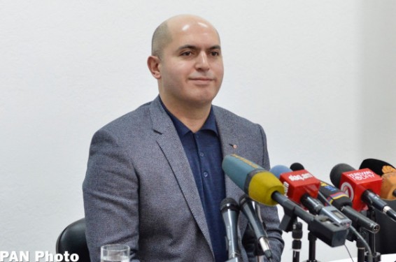 Օրենքը չի արգելում սեփական ընտրազանգվածը մոբիլիզացնելը. Աշոտյանը՝ քաղաքացիներին տրանսպորտով ընտրատեղամասեր տեղափոխելու մասին