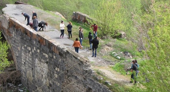 Борьба с мусором: городская мэрия устроила субботник
