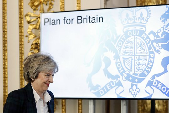 Մեյը արտահերթ ընտրությունների որոշում է ընդունել՝ Ուելսում հանգստանալիս