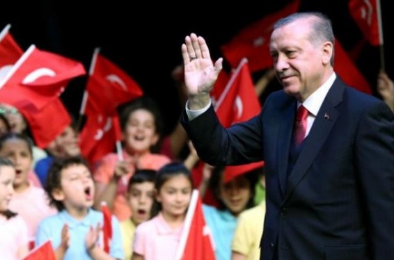 Էրդողանը կարող է կրկին ստանձնել իշխող կուսակցության նախագահությունը