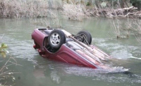 Վեդի-Գինեվետ ճանապարհին մեքենան ընկել է Արտաշատյան ջրանցքը