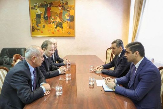 Գյուղնախարարն ընդունել է Եվրասիական թռչնաբույծների ասոցիացիայի նախագահին