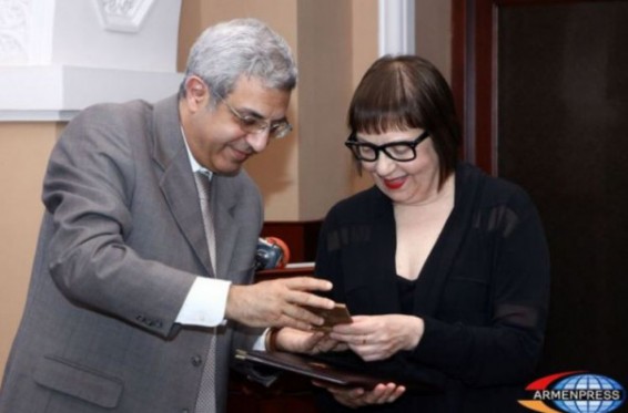 Նոր Ջուղայից սերող Միրմանյանների վերջին իտալահայ ժառանգը Մատենադարանին է փոխանցել բացառիկ ձեռագրեր