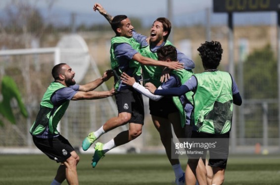 Ռեալի ղեկավարությունը խոստացել է պարգևատրել ֆուտբոլիստներին, եթե ակումբը դառնա ՉԼ-ի գավաթակիր և Իսպանիայի չեմպիոն