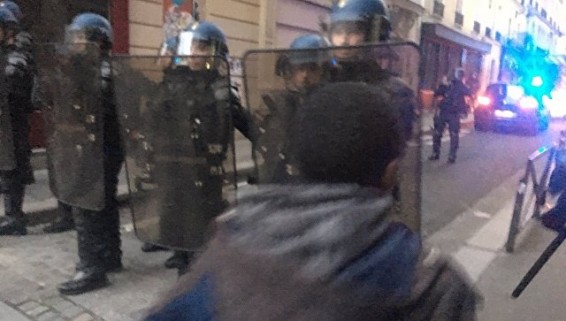 СМИ сообщили о массовых задержаниях на протестах в Париже