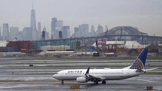 United Airlines поменяет код доступа в кабину пилота после утечки данных