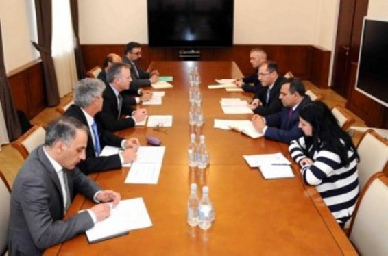 Վարդան Արամյանն ընդունել է Ասիական զարգացման բանկի պատվիրակությանը