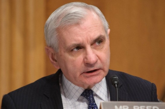 Էրդողանի` խաղաղ ցուցարարների վրա հարձակված թիկնապահները պետք է կարգապահական պատիժ կրեն. ԱՄՆ սենատոր