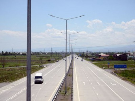 Երեւան-Արտաշատ ճանապարհահատվածի երկկողմանի երթեկությունը վերականգնված է