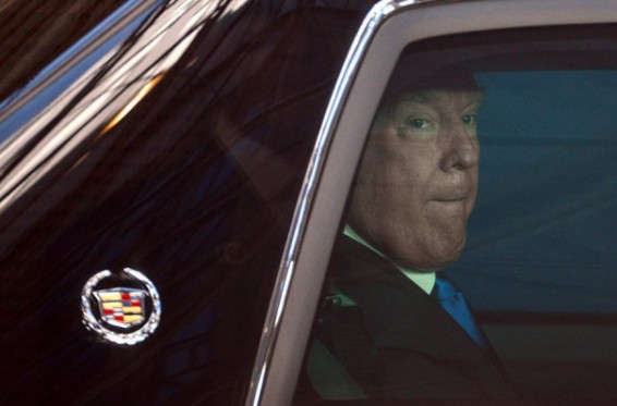 Թրամփի մեքենան իր մեծ չափերի պատճառով չի կարողացել մտնել Բրյուսելի թագավորական պալատ