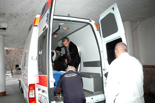 Փրկարարները հոսպիտալացրել են երևանյան բակում ընկած քաղաքացուն. նա ԲԿ-ում մահացել է