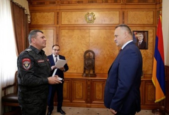 Վլադիմիր Գասպարյանը Սերգեյ Վալկոյին պարգևատրեց «Համագործակցության ամրապնդման համար» մեդալով