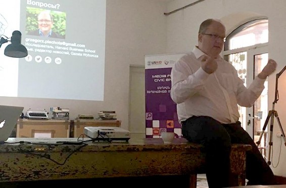 «Սոցկայքերն օդ ու ջուր են դարձել մարդկանց համար». Գժեգոժ Պիխոտա